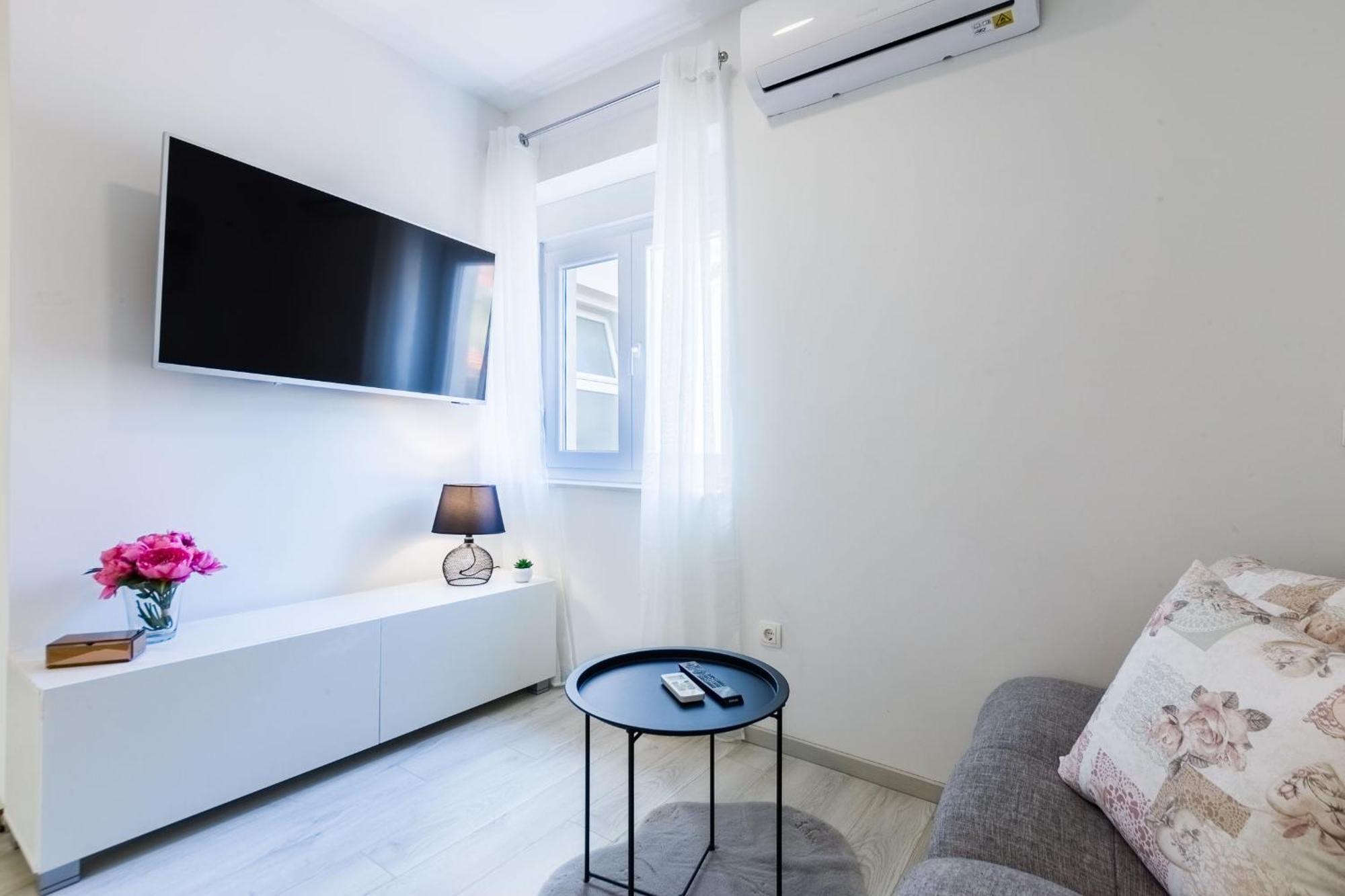 2Sis 2 Apartments Zadar Room photo